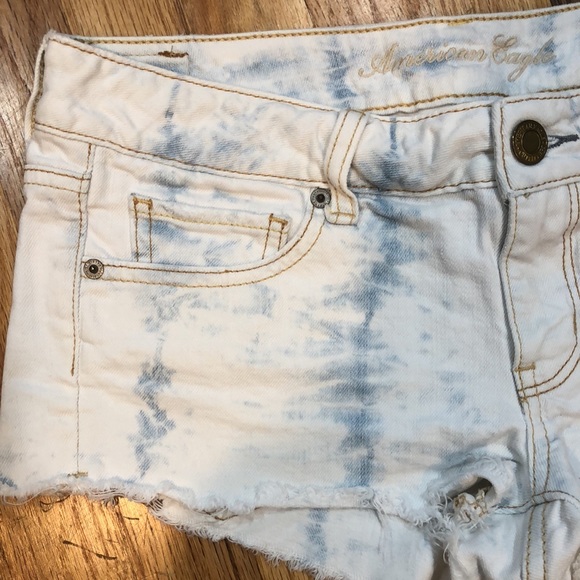 White and light blue American Eagle tiedye shorts - Picture 2 of 8